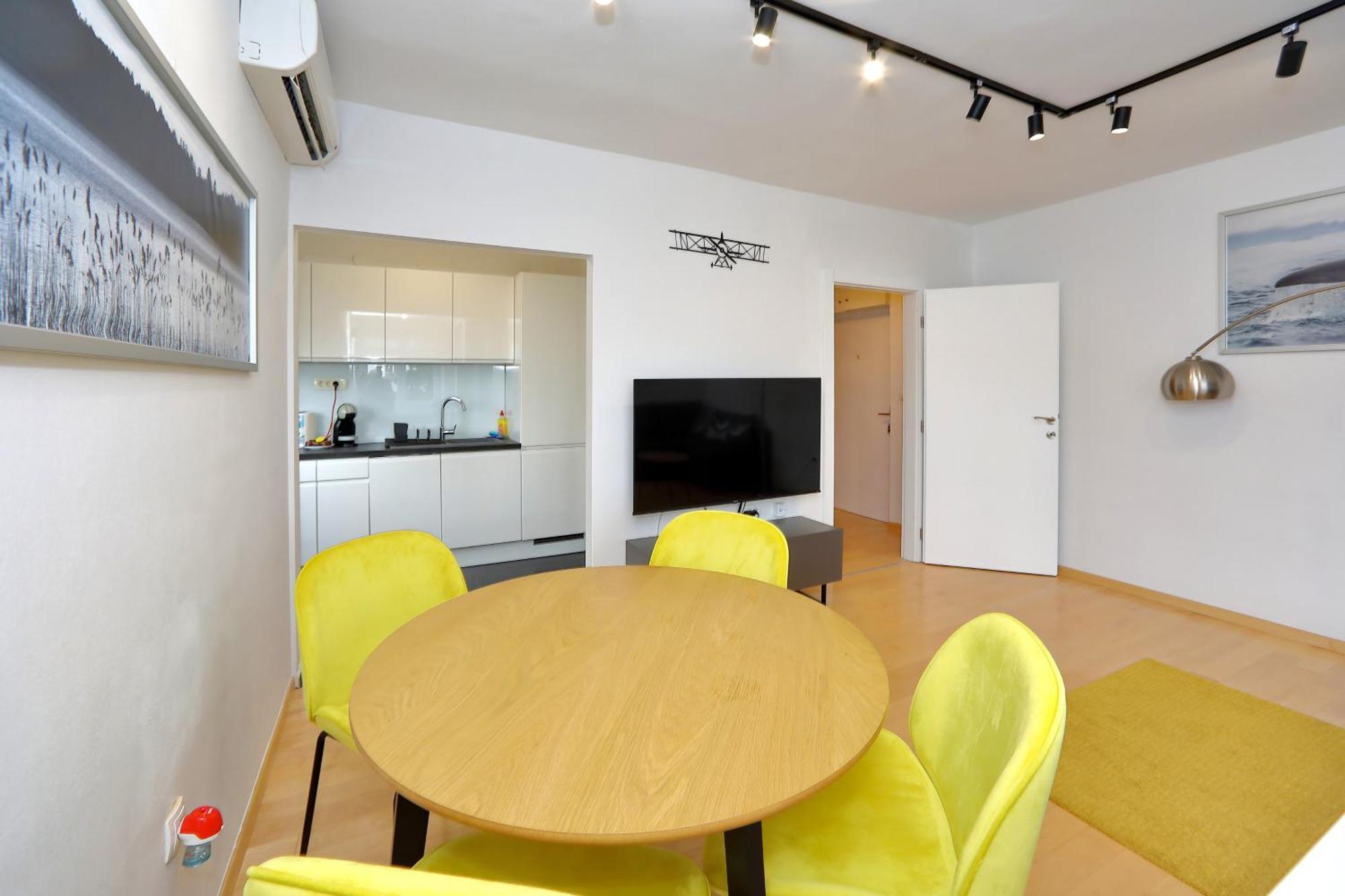 Tea Maraska Apartment